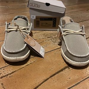 BRAND NEW Wendy Eco Hey Dudes. Size 6.